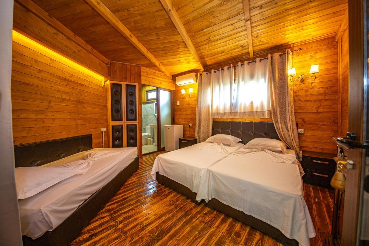 Hotel Legjenda Shkodër エクステリア 写真