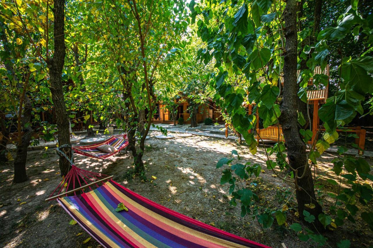 Hotel Legjenda Shkodër エクステリア 写真