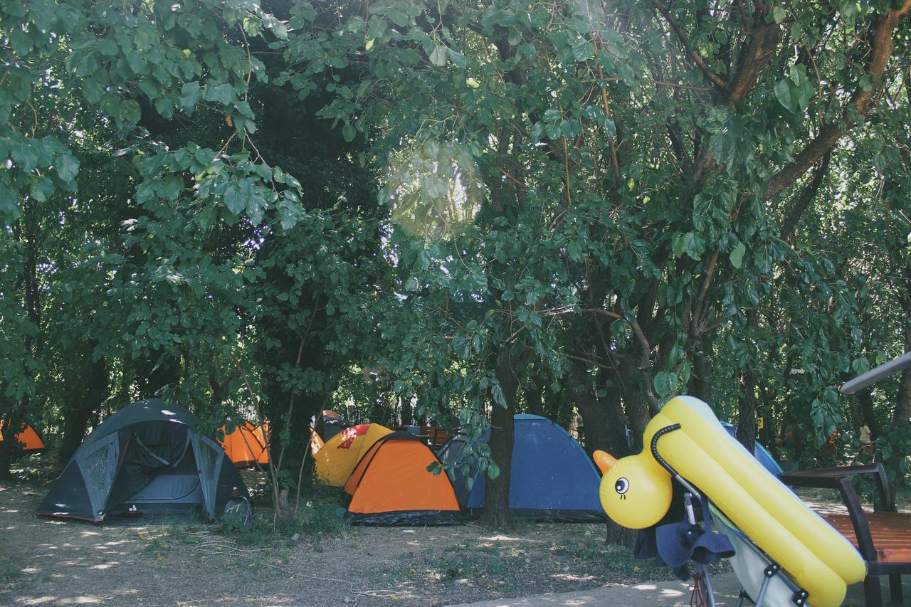 Hotel Legjenda Shkodër エクステリア 写真